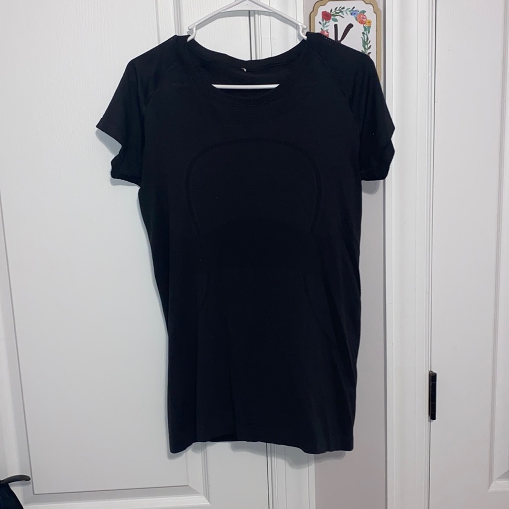 Only worn once black Lululemon swiftly tech 2.0 size 10